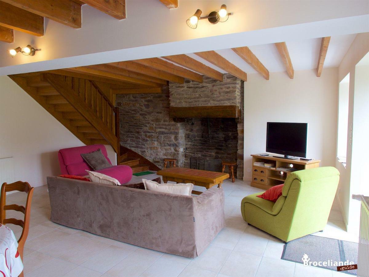 Gite Lancelot Du Val Campénéac Exteriör bild